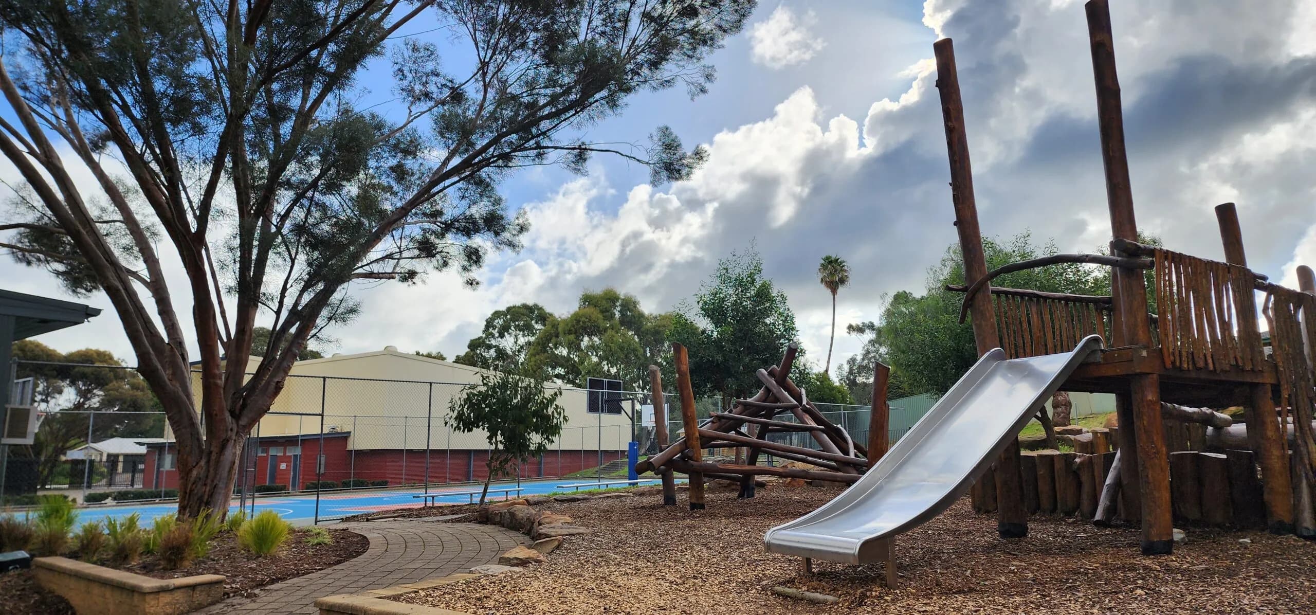Redwood Park Primary School